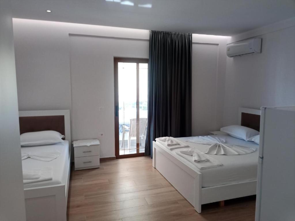 Hotel Opolonia คซามิล ภายนอก รูปภาพ