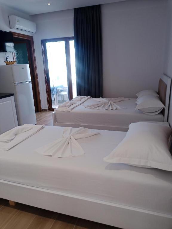 Hotel Opolonia คซามิล ภายนอก รูปภาพ
