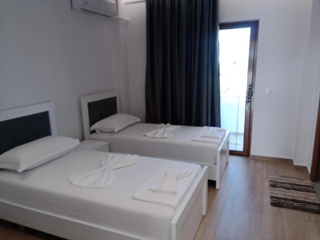 Hotel Opolonia คซามิล ภายนอก รูปภาพ